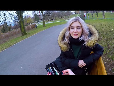 ❤️ Gleypir heitt ásamt ókunnugra fyrir peninga - blástur í garðinum eftir Evu Elfie Kynlíf hjá okkur ❤